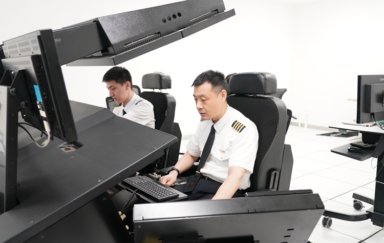 客戶(hù)培訓-模擬機租賃-FFS培訓服務(wù).jpg